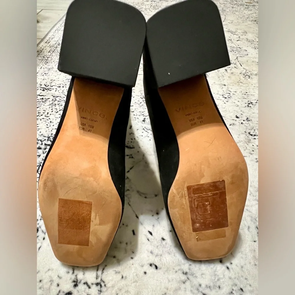 New VINCE ‎ Kimmy Pull On Heeled Bootie Black Suede - Size 10/ 41